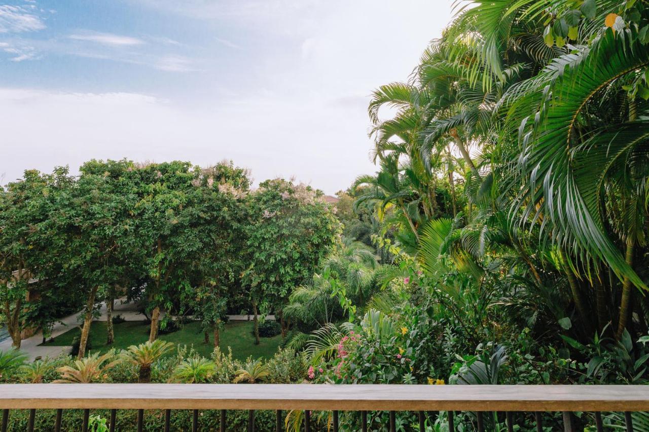 Salinda Resort Phu Quoc - Sparkling Wine Breakfast Eksteriør billede View of the gardens from the house