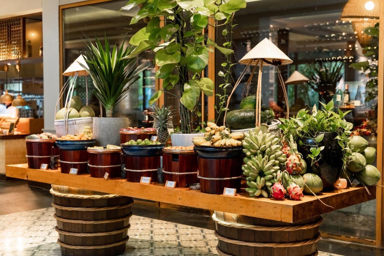 Salinda Resort Phu Quoc - Sparkling Wine Breakfast Eksteriør billede A buffet at a hotel