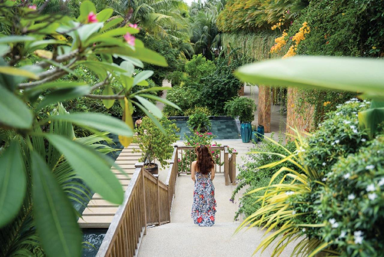 Salinda Resort Phu Quoc - Sparkling Wine Breakfast Eksteriør billede The resort's gardens